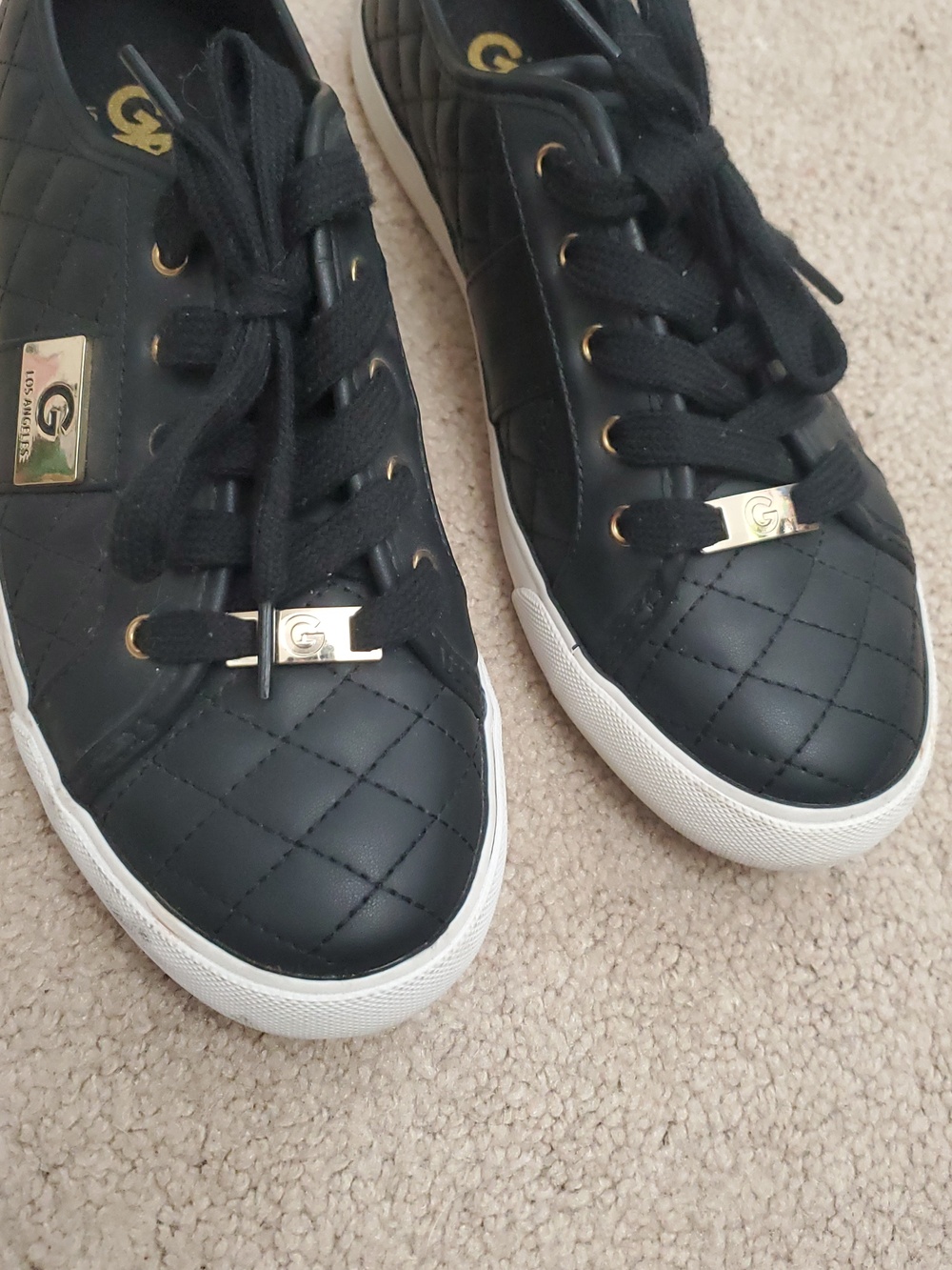 Guess Sneakers Size 8 1/2M - Picture 2 of 12